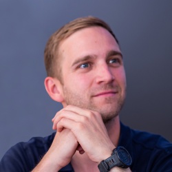 Widok portretowy André Stury, ctrlX AUTOMATION Software Engineer