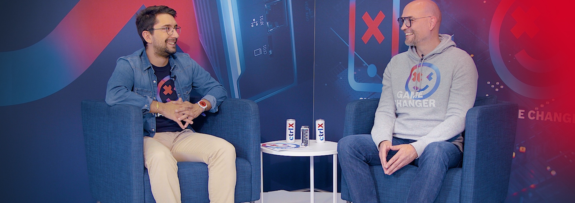 Host Christian Zentraf and his guest Mauro Riboni talk about IoT and the added value that users can derive from machine data.