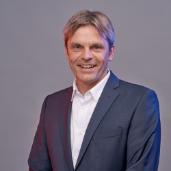 Widok portretowy Frank Kaufmann, Game Changer ctrlX DRIVE