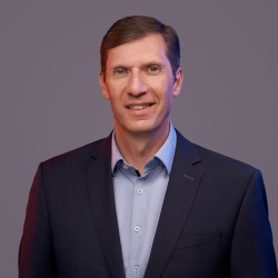 Portraitansicht von Volker Schlotz, Game Changer ctrlX AUTOMATION