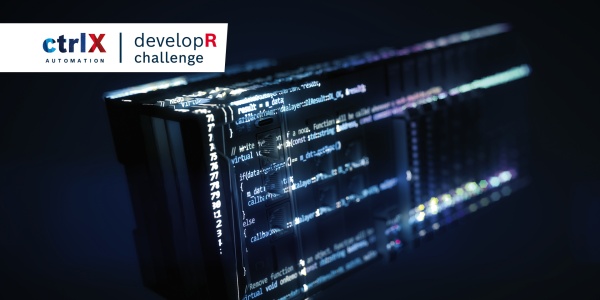 Niebieski obraz z ctrlX CORE, przemysłowym sprzętem sterującym dla aplikacji CNC, PLC i motion, napis ctrlX devolopR Challenge można odczytać w lewym górnym rogu