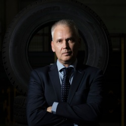 Portrait view of Jyrki Anttonen, Technology Director at CIMCORP